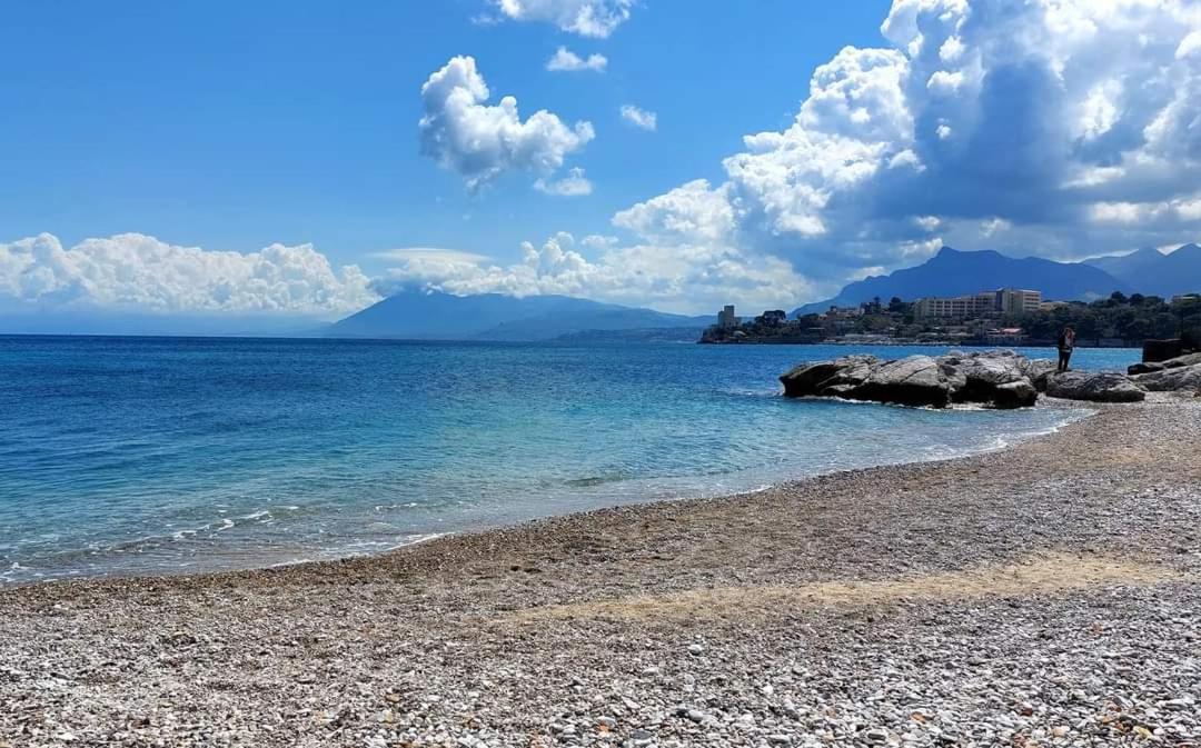 La Casetta Di Marianne Santa Flavia Exterior foto