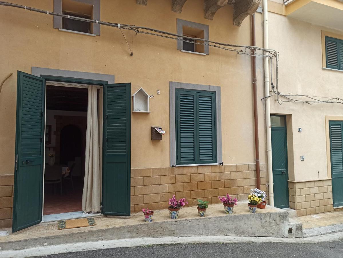 La Casetta Di Marianne Santa Flavia Exterior foto